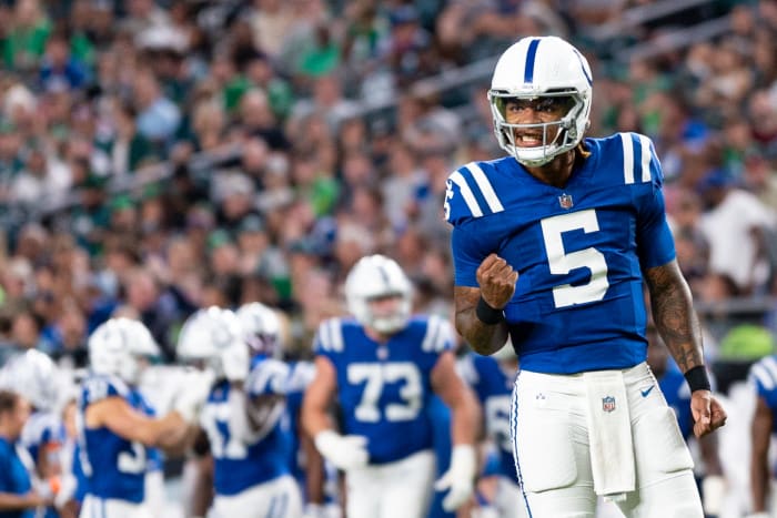 Anthony Richardson clenches his fist in celebration